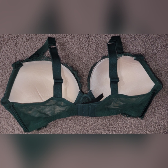 Victoria's Secret Very Sexy Push Up Bra 34D Rhinestone Straps - Picture 2 of 8